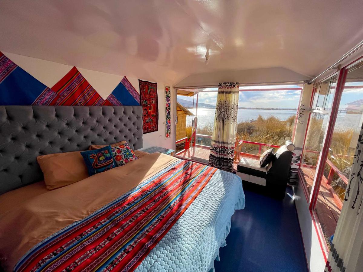 Vip Flotante Villa Puno Exteriör bild