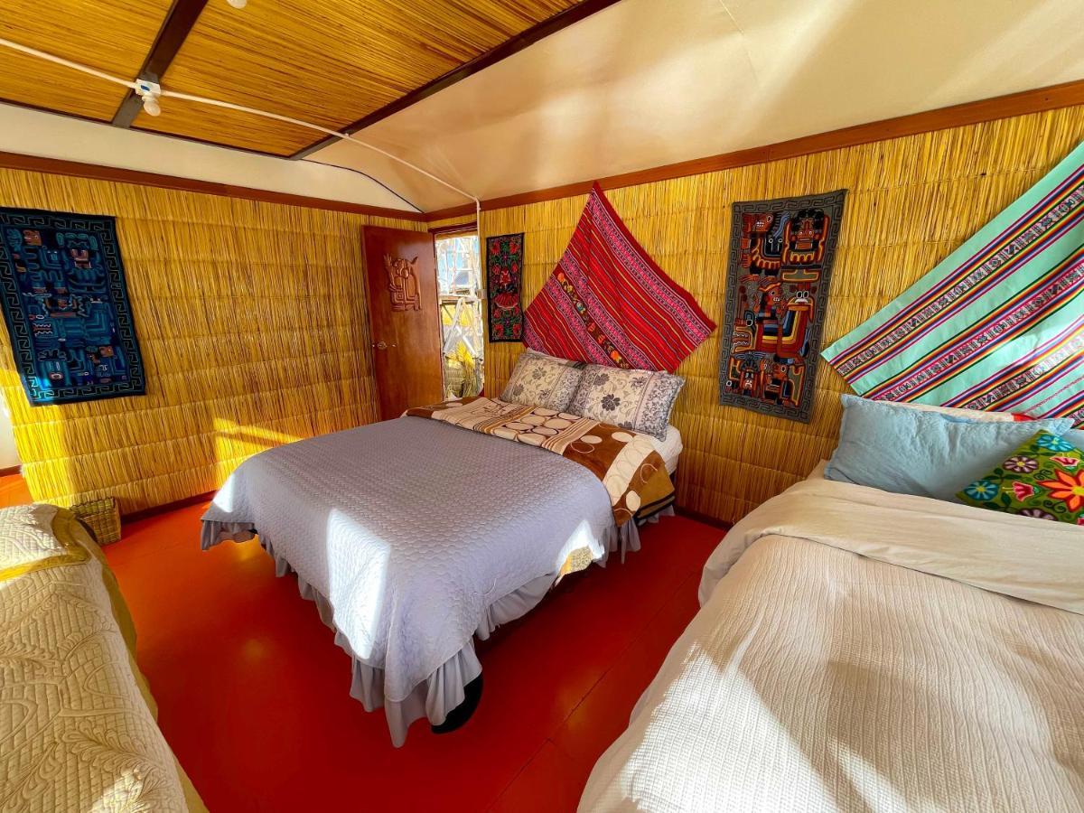 Vip Flotante Villa Puno Exteriör bild