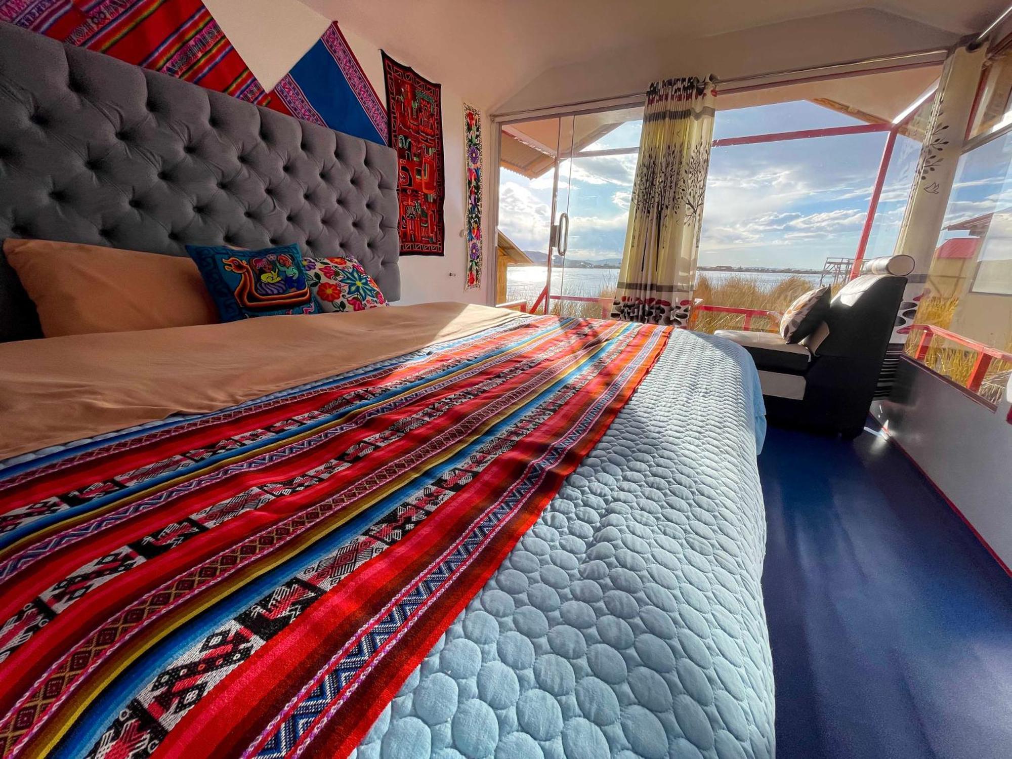 Vip Flotante Villa Puno Exteriör bild